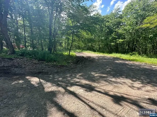 $100,000 | 0 Gladstone Road, West Milford, NJ 07421