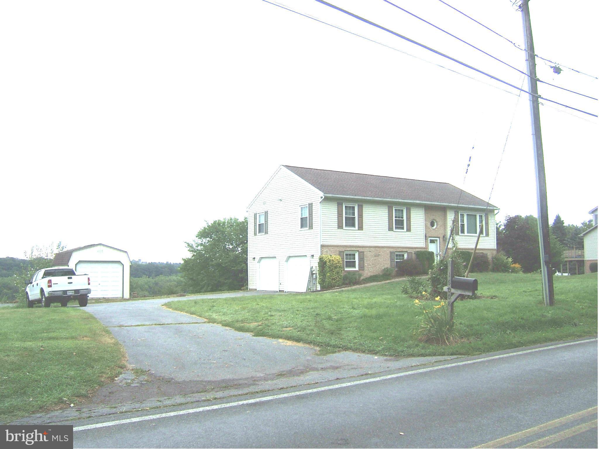 16008 Broadfording Road Hagerstown, MD 21740 - Photo 2 of 18 Exterior (Front)