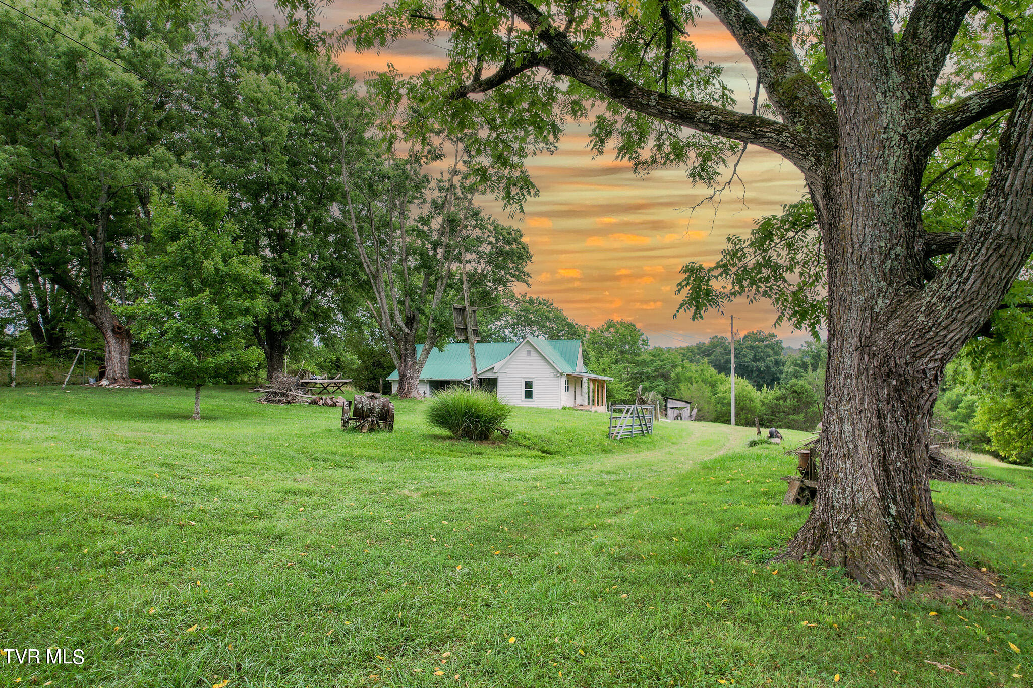 760 Johnson Road Greeneville, TN 37743 - Photo 1 of 68 DJI_0516-Edit