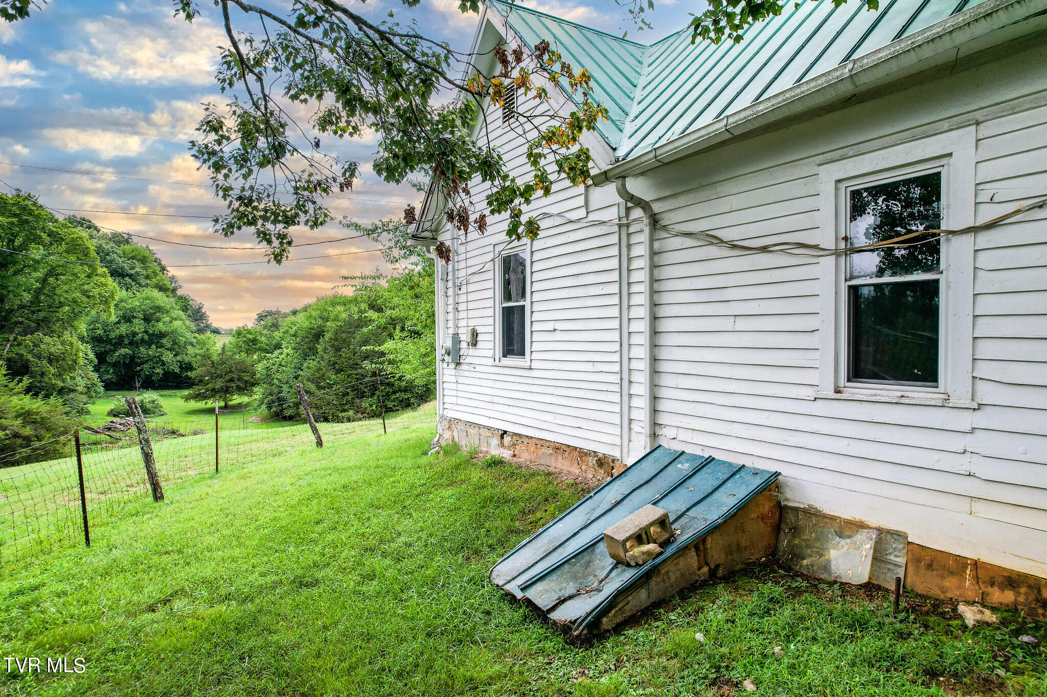 760 Johnson Road Greeneville, TN 37743 - Photo 10 of 68 DJI_0499-Edit