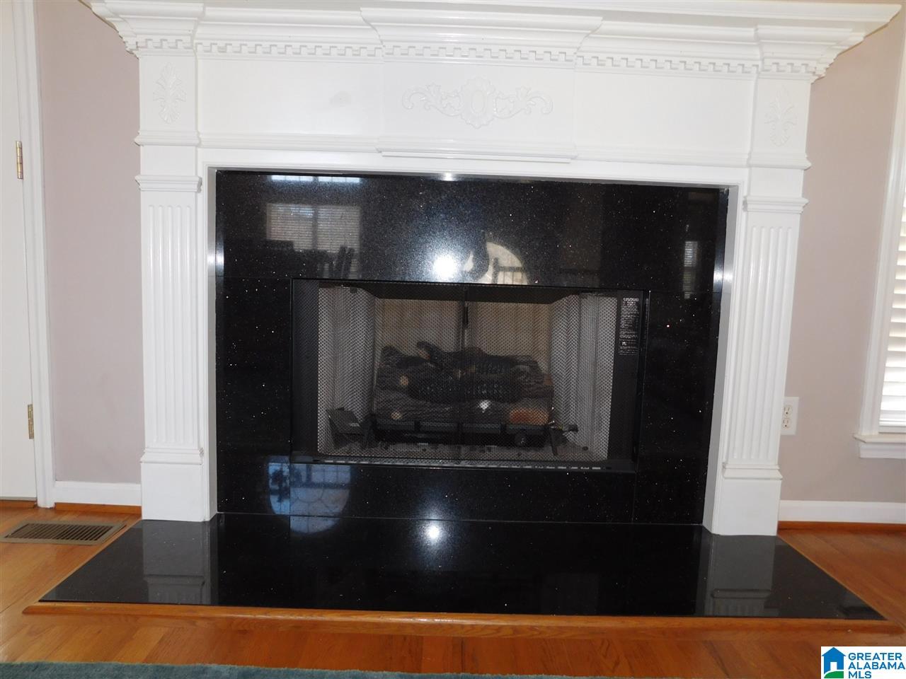2013 Magnolia Road Leeds, AL 35094 - Photo 6 of 44
