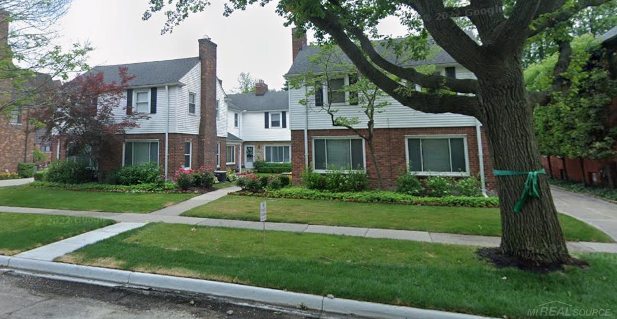 343 Rivard Boulevard Grosse Pointe, MI 48230 - Photo 1 of 31