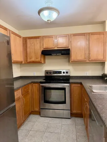 $2,250 | 75 Walnut Street, Unit 312, Peabody, MA 01960