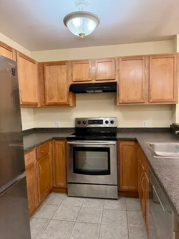 $2,200 | 75 Walnut Street, Unit 312, Peabody, MA 01960