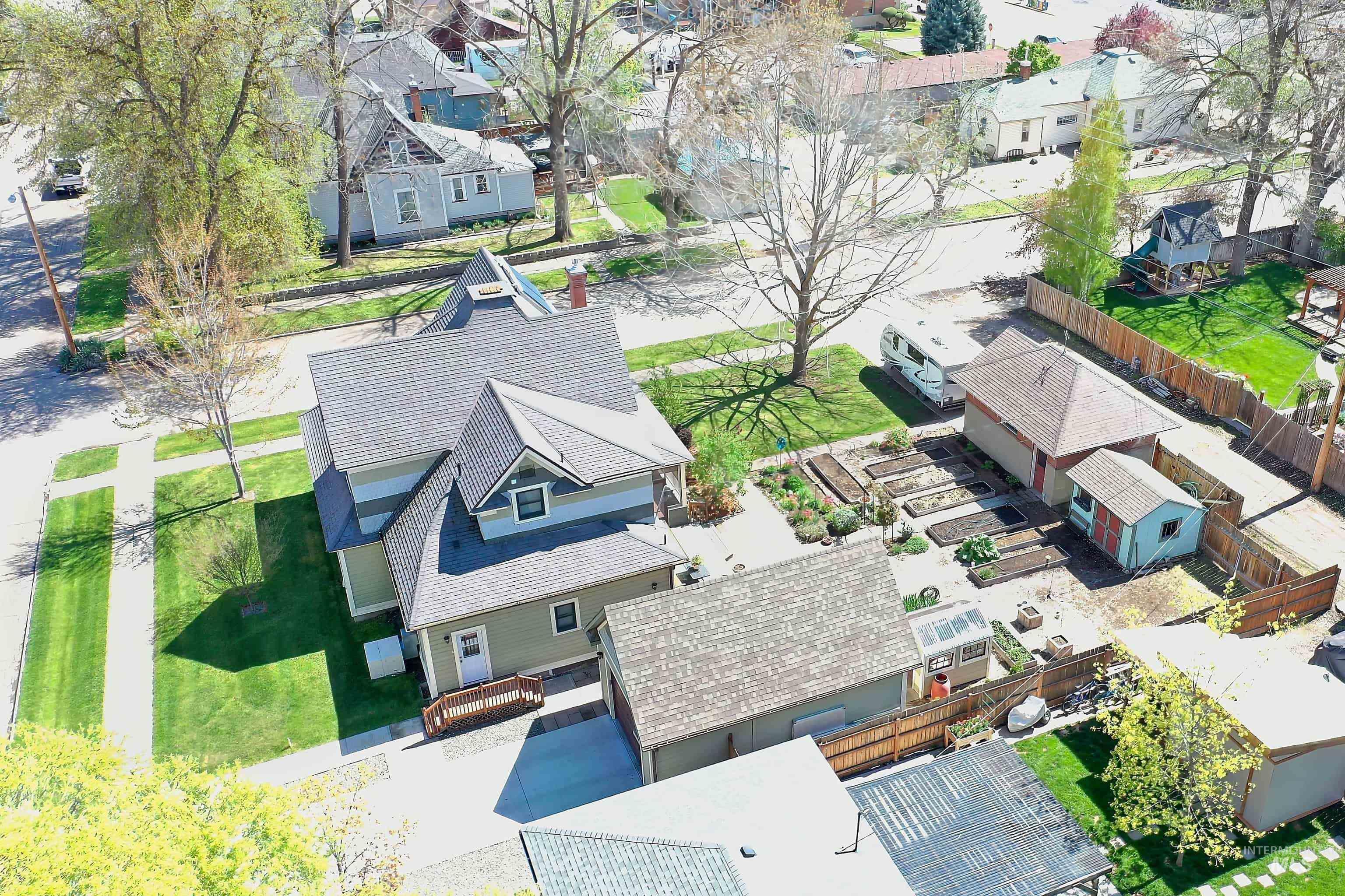 548 West 2nd Street Weiser, ID 83672 - Photo 41 of 50 Aerial perspective of suburban area