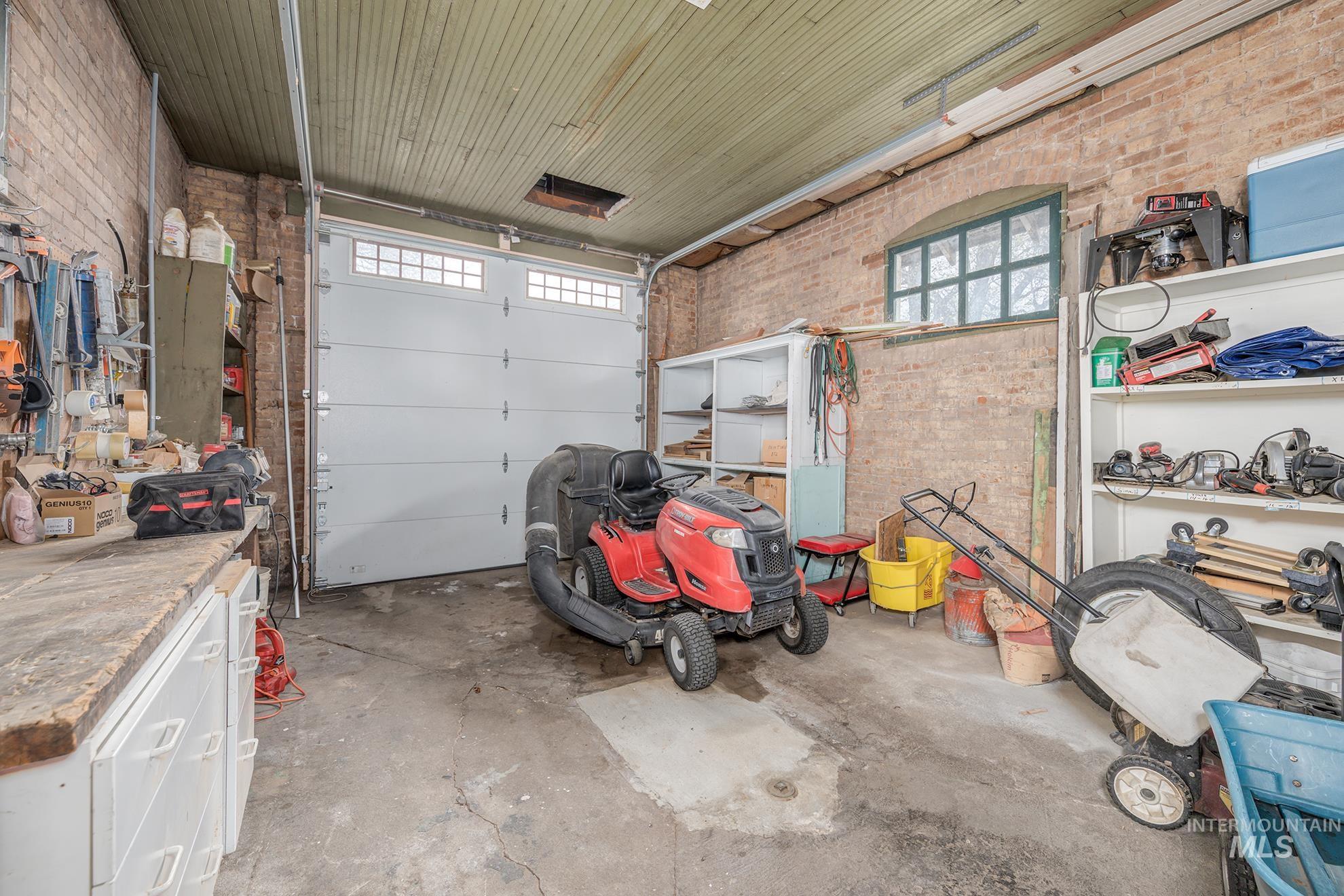 548 West 2nd Street Weiser, ID 83672 - Photo 44 of 50 Garage with a workshop area