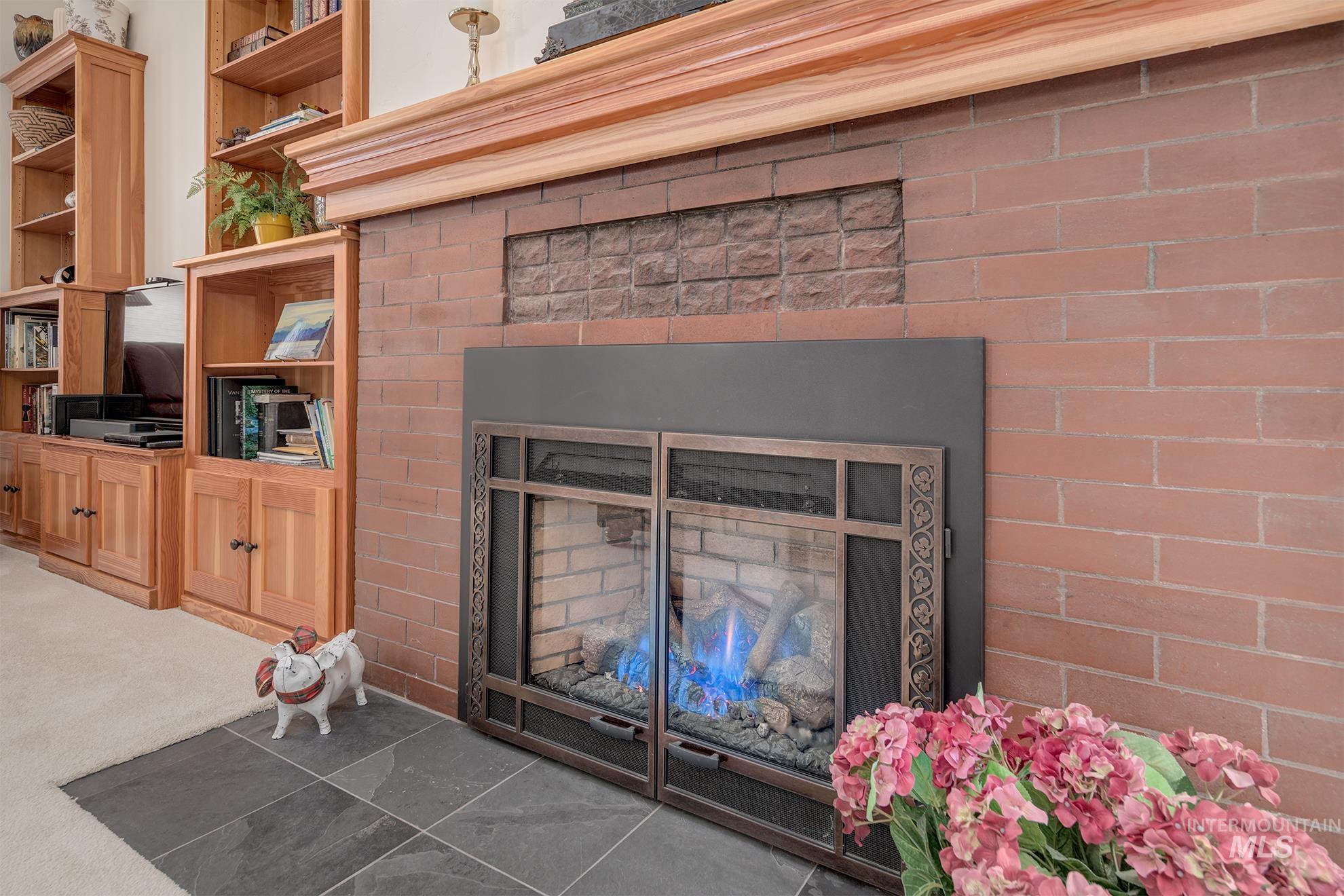 548 West 2nd Street Weiser, ID 83672 - Photo 7 of 50 Detailed view of a fireplace