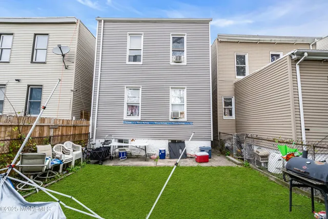 $600,000 | 107 Bidwell Avenue, Jersey City, NJ 07305