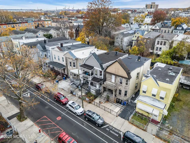 $600,000 | 107 Bidwell Avenue, Jersey City, NJ 07305