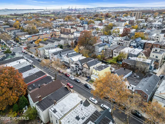 $600,000 | 107 Bidwell Avenue, Jersey City, NJ 07305