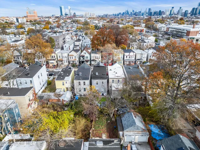 $600,000 | 107 Bidwell Avenue, Jersey City, NJ 07305