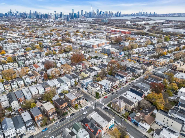 $600,000 | 107 Bidwell Avenue, Jersey City, NJ 07305