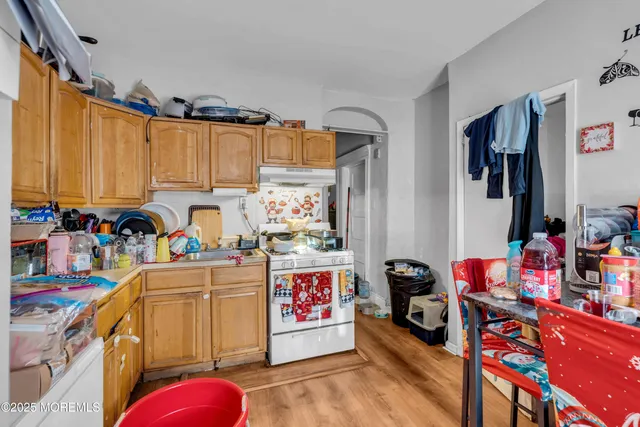 $600,000 | 107 Bidwell Avenue, Jersey City, NJ 07305