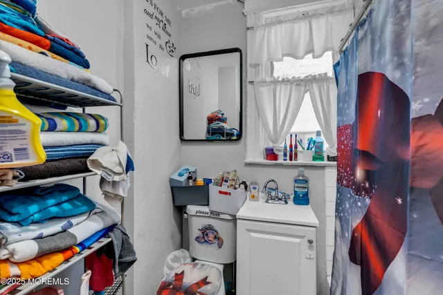 $600,000 | 107 Bidwell Avenue, Jersey City, NJ 07305