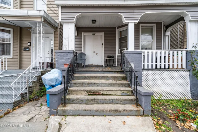 $600,000 | 107 Bidwell Avenue, Jersey City, NJ 07305