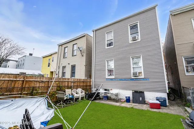 $600,000 | 107 Bidwell Avenue, Jersey City, NJ 07305