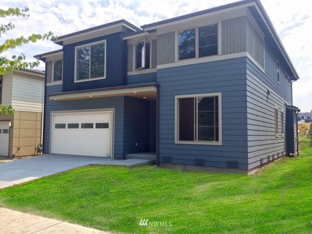 5117 Northeast 12th Street Renton, WA 98059 - Photo 1 of 24