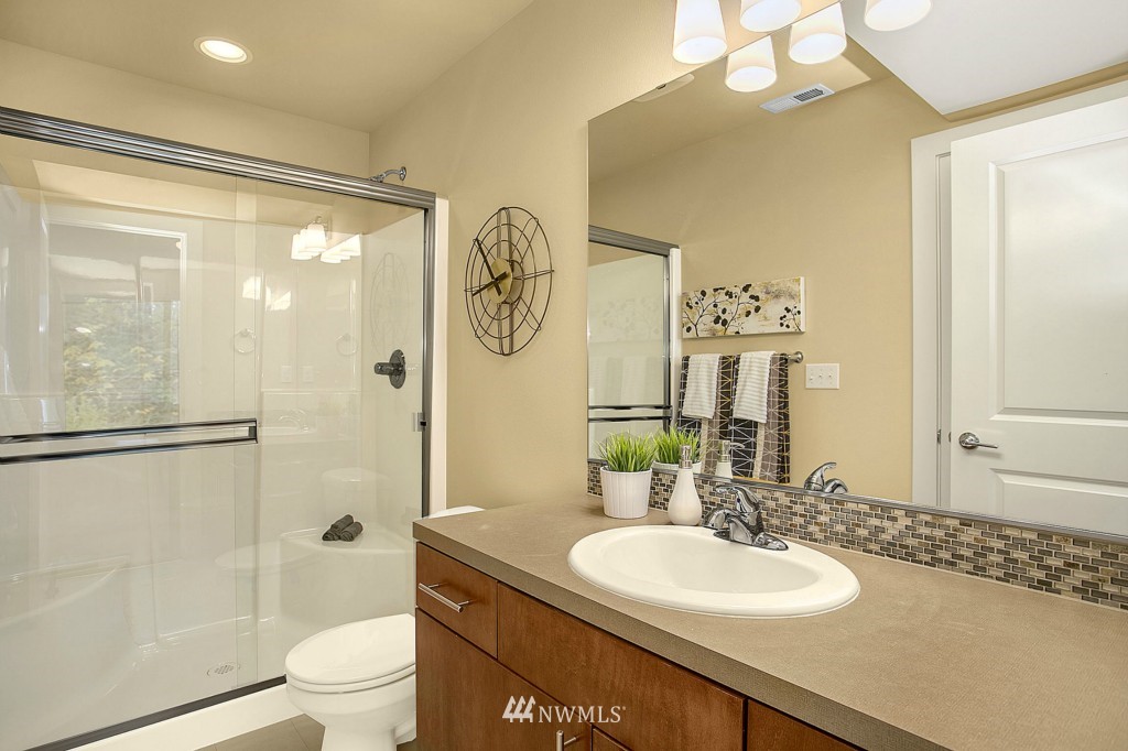 5117 Northeast 12th Street Renton, WA 98059 - Photo 18 of 24