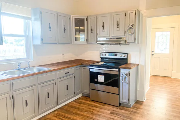 $119,000 | 111 Allison Street, Newton, KS 67114