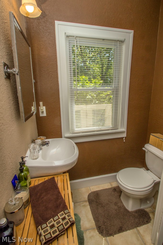 895 Yellowstone Road Cleveland Heights, OH 44121 - Photo 8 of 25 Gallery Image 8
