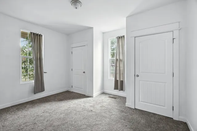 $300,000 | 217 South Broadway Street, Tekoa, WA 99033