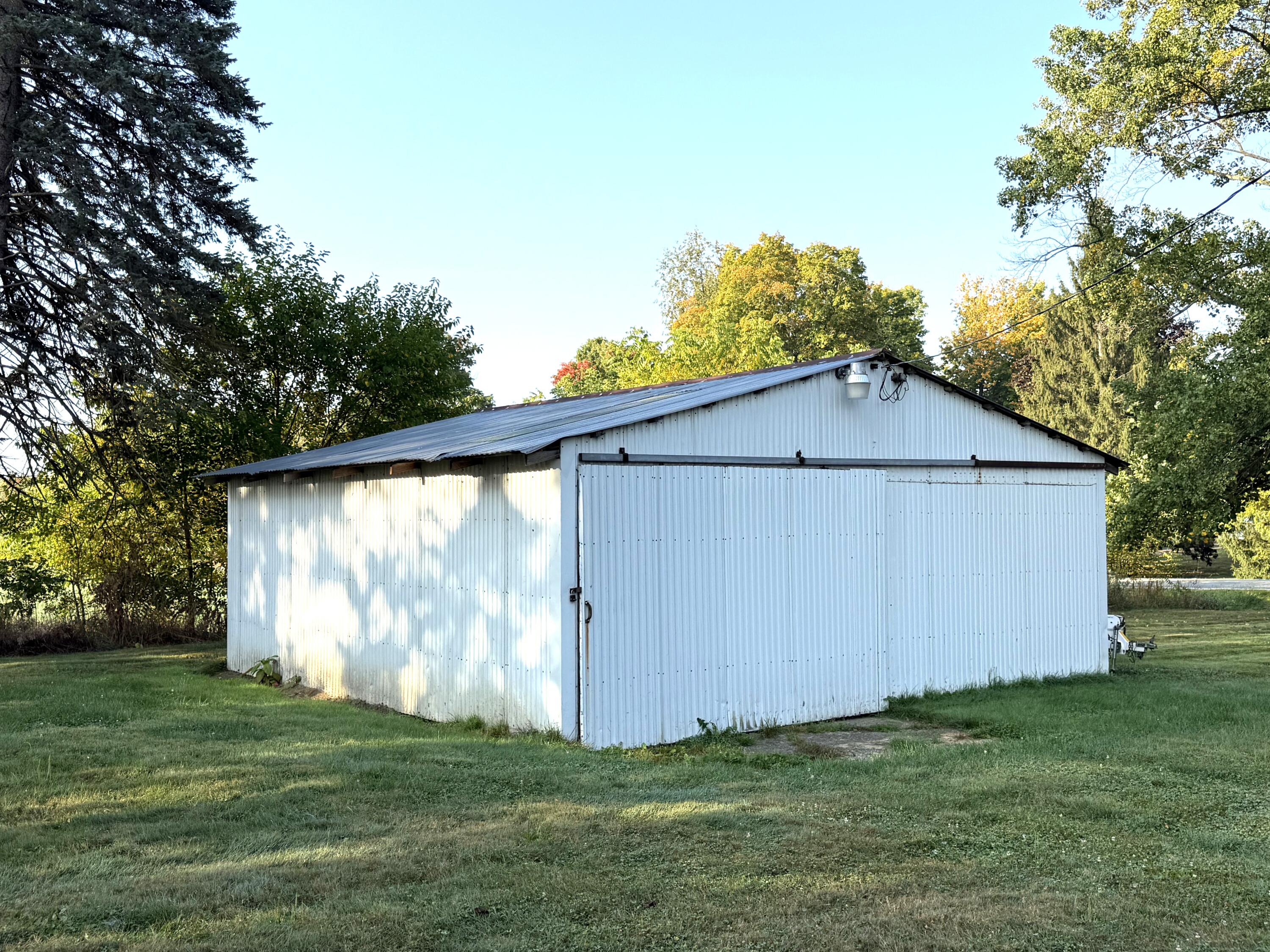 5485 West Columbia Road Mason, MI 48854 - Photo 12 of 28 Pole Barn