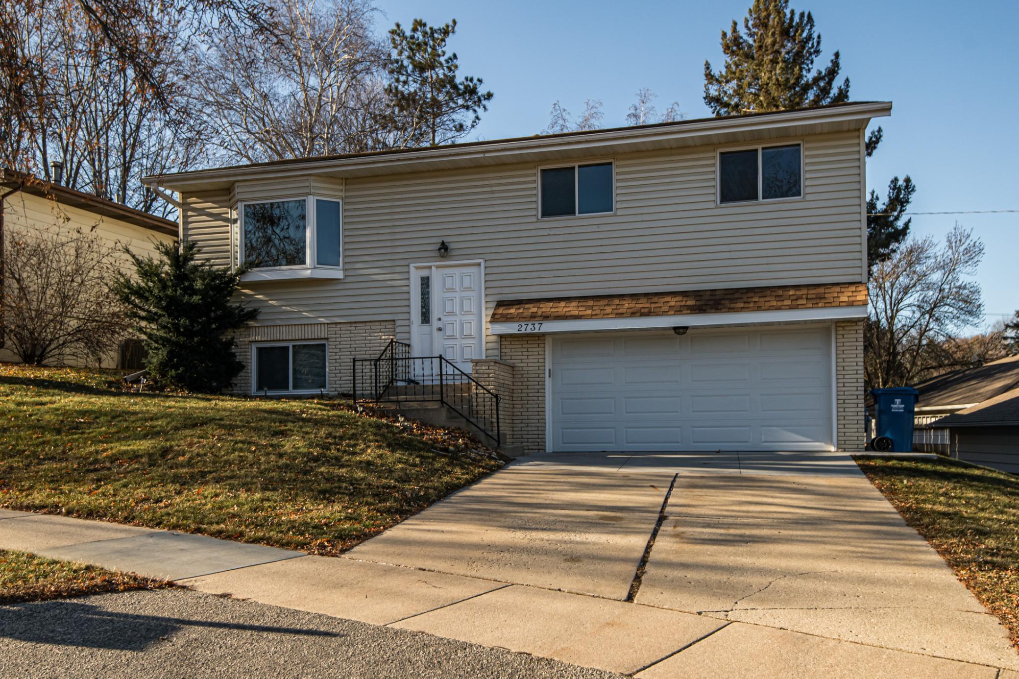 2737 4th Avenue Northwest Rochester, MN 55901 - Photo 1 of 1 Gallery Image 1