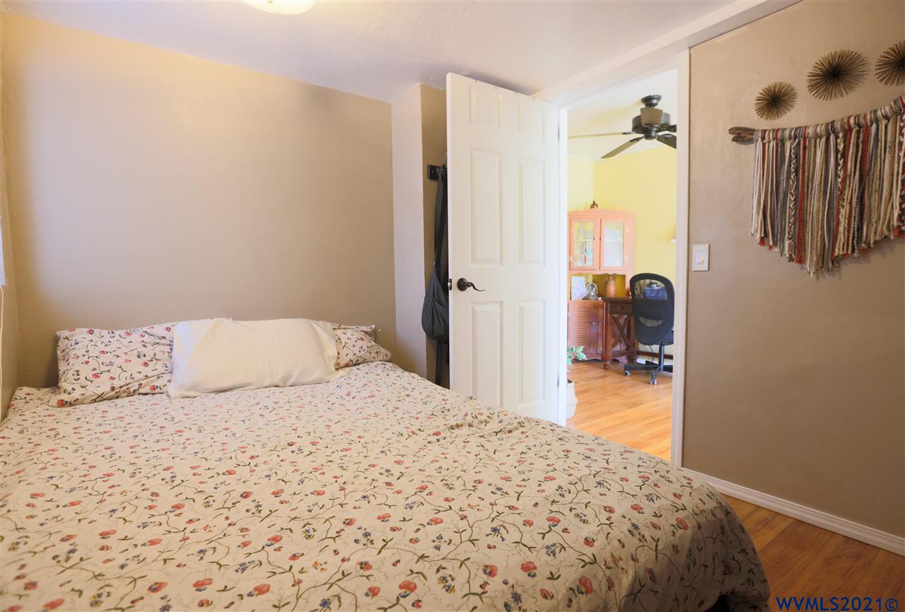 1750 Boone Road Southeast Salem, OR 97302 - Photo 6 of 17 Gallery Image 6