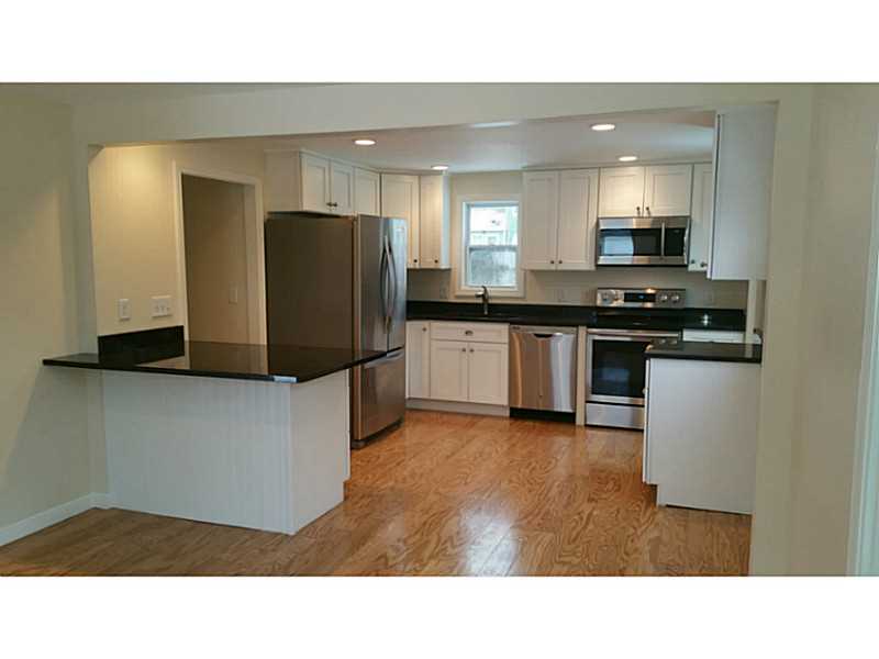Kitchen. open kitchen dining area