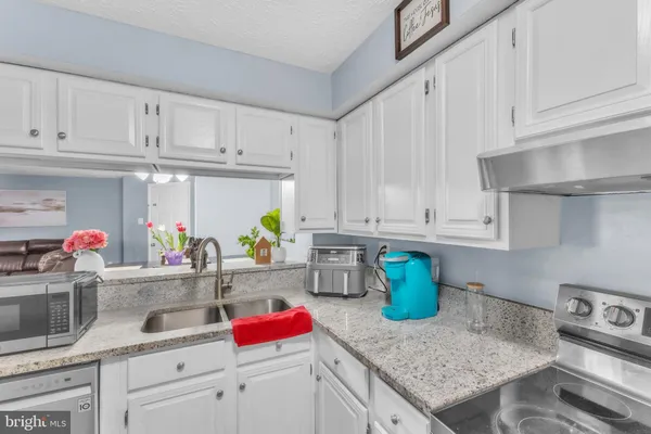 $225,000 | 26015 Brigadier Place, Unit K, Damascus, MD 20872