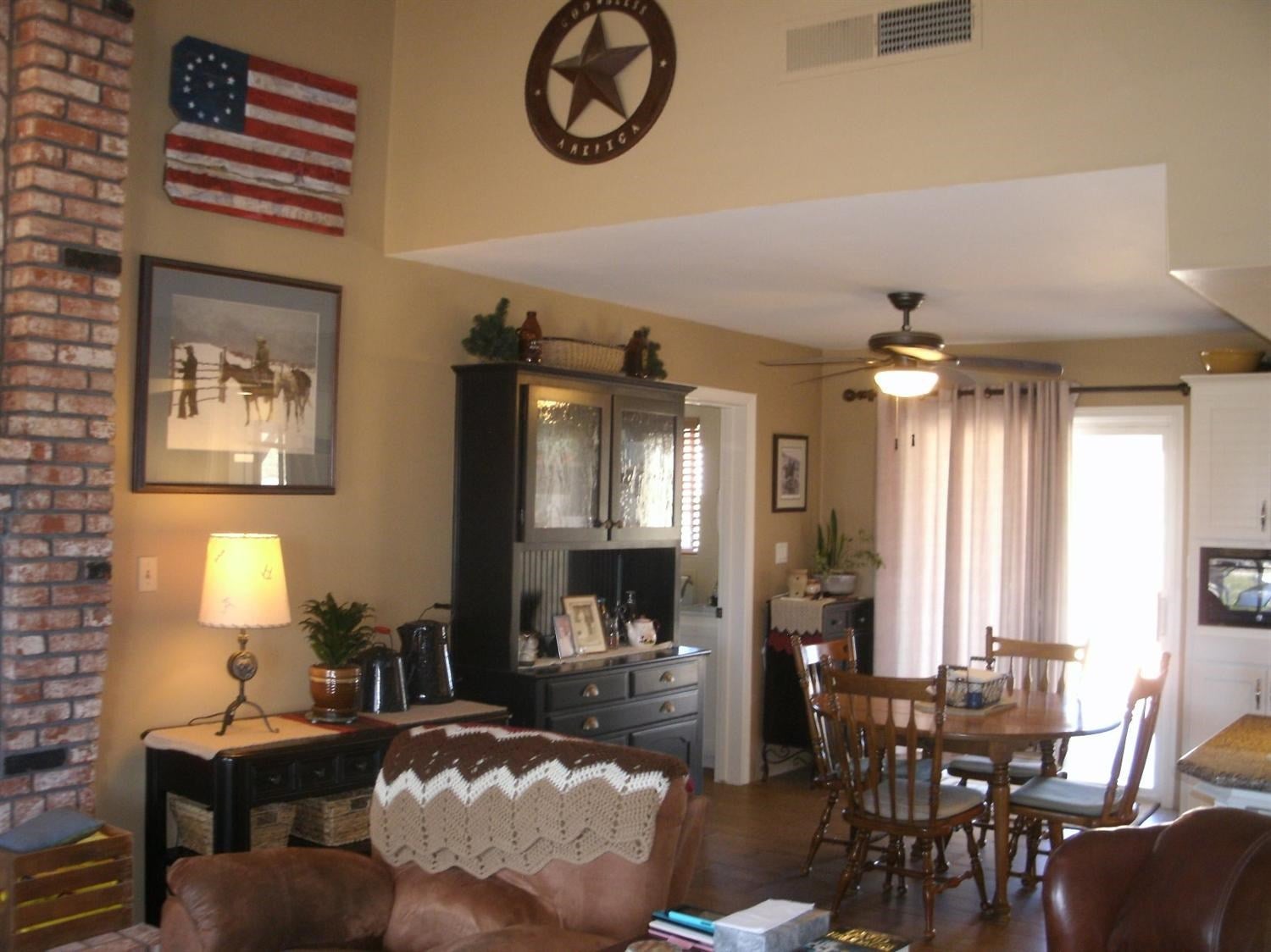 23937 Clover Spring Road Tehachapi, CA 93561 - Photo 10 of 36 Gallery Image 10