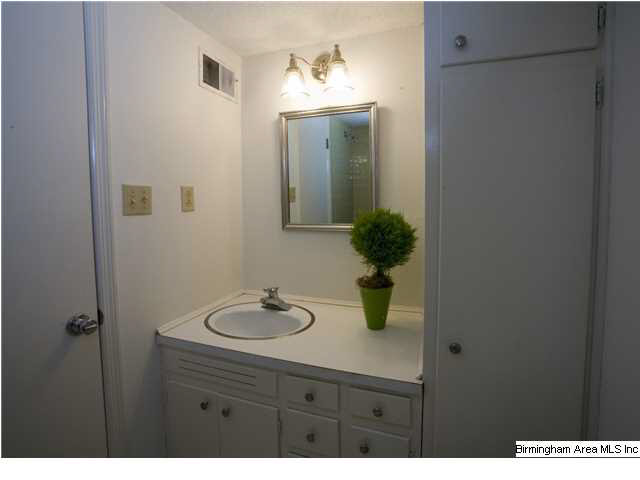 4135 Stone River Road Birmingham, AL 35213 - Photo 21 of 25