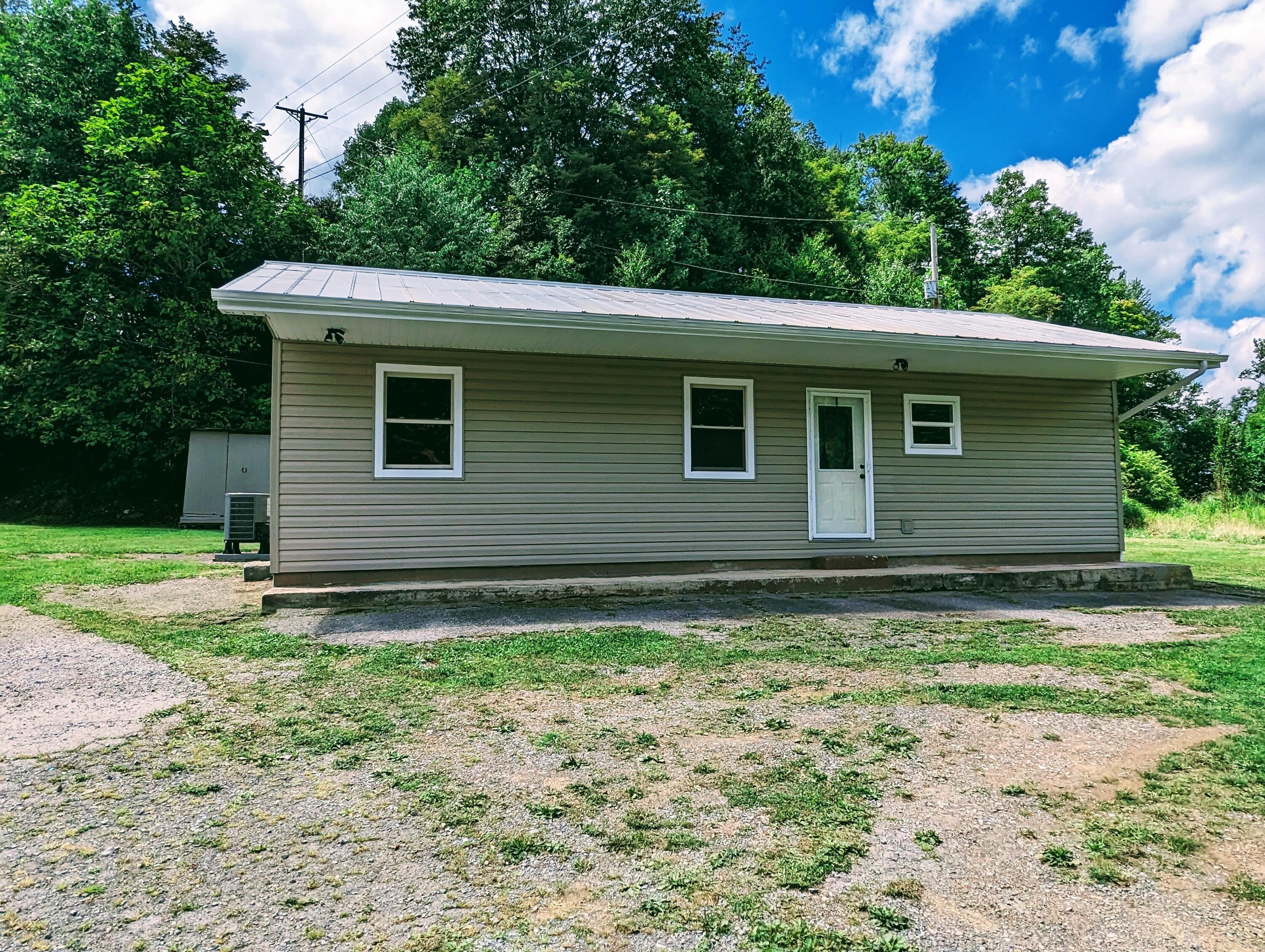 3396 Rockhouse Road Coeburn, VA 24230 - Photo 5 of 18 PXL_20230811_180209319