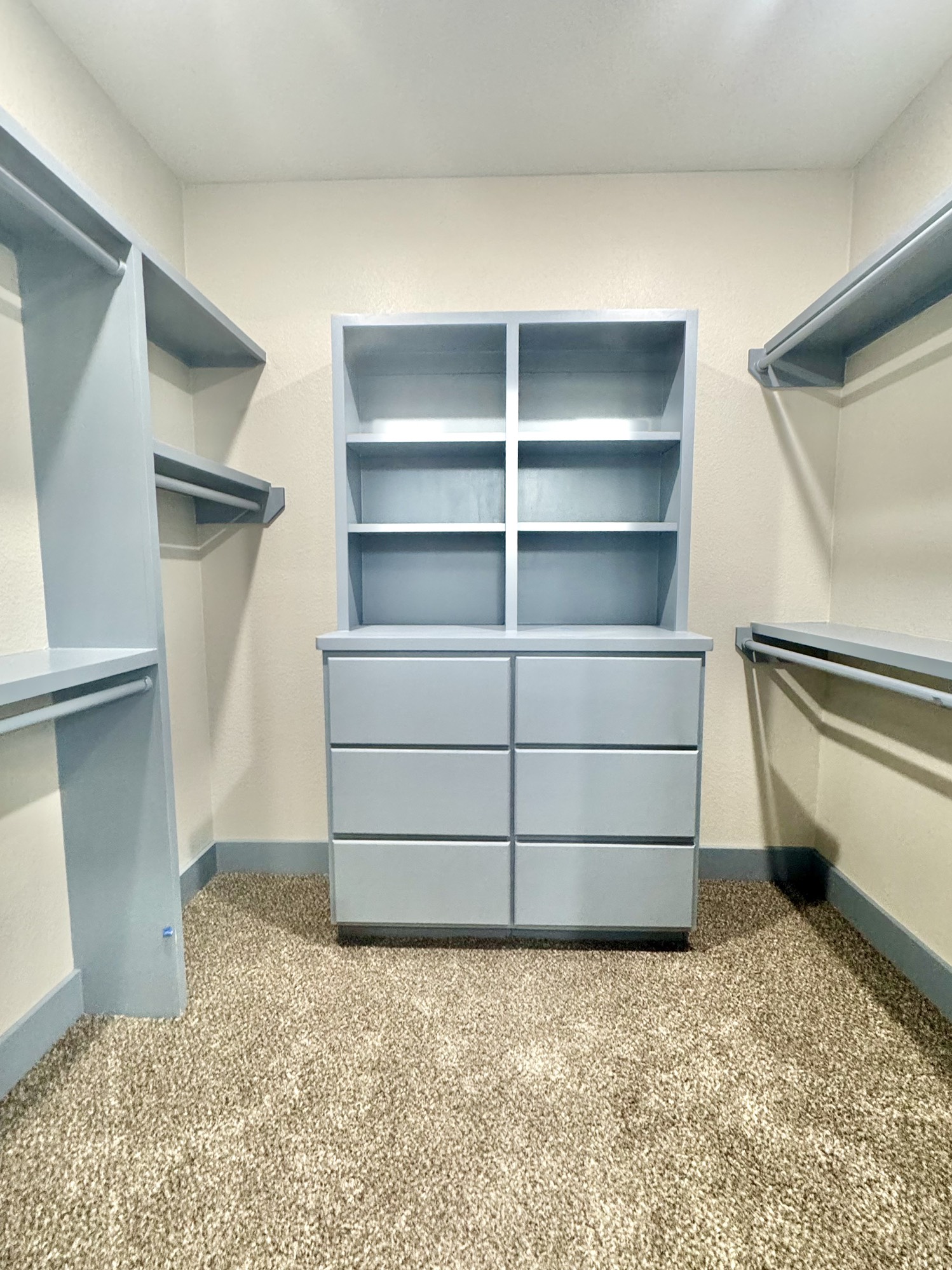 119 North 8th Street Beasley, TX 77417 - Photo 17 of 38 Primary bedroom closet