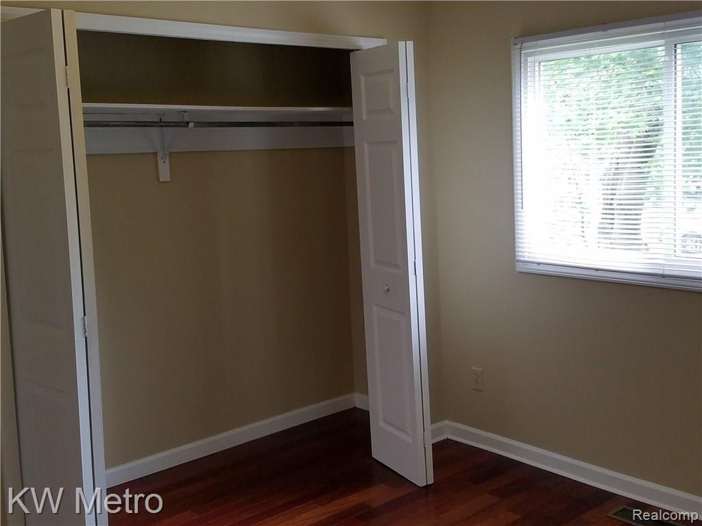 1785 Scheifle Road Walled Lake, MI 48390 - Photo 26 of 53 20180531_124558.jpg