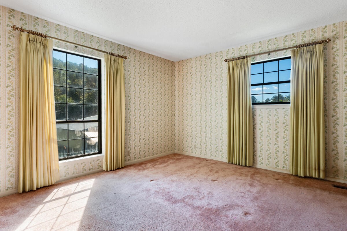 1471 New Hope Church Road Tunnel Hill, GA 30755 - Photo 22 of 45 an empty room with windows