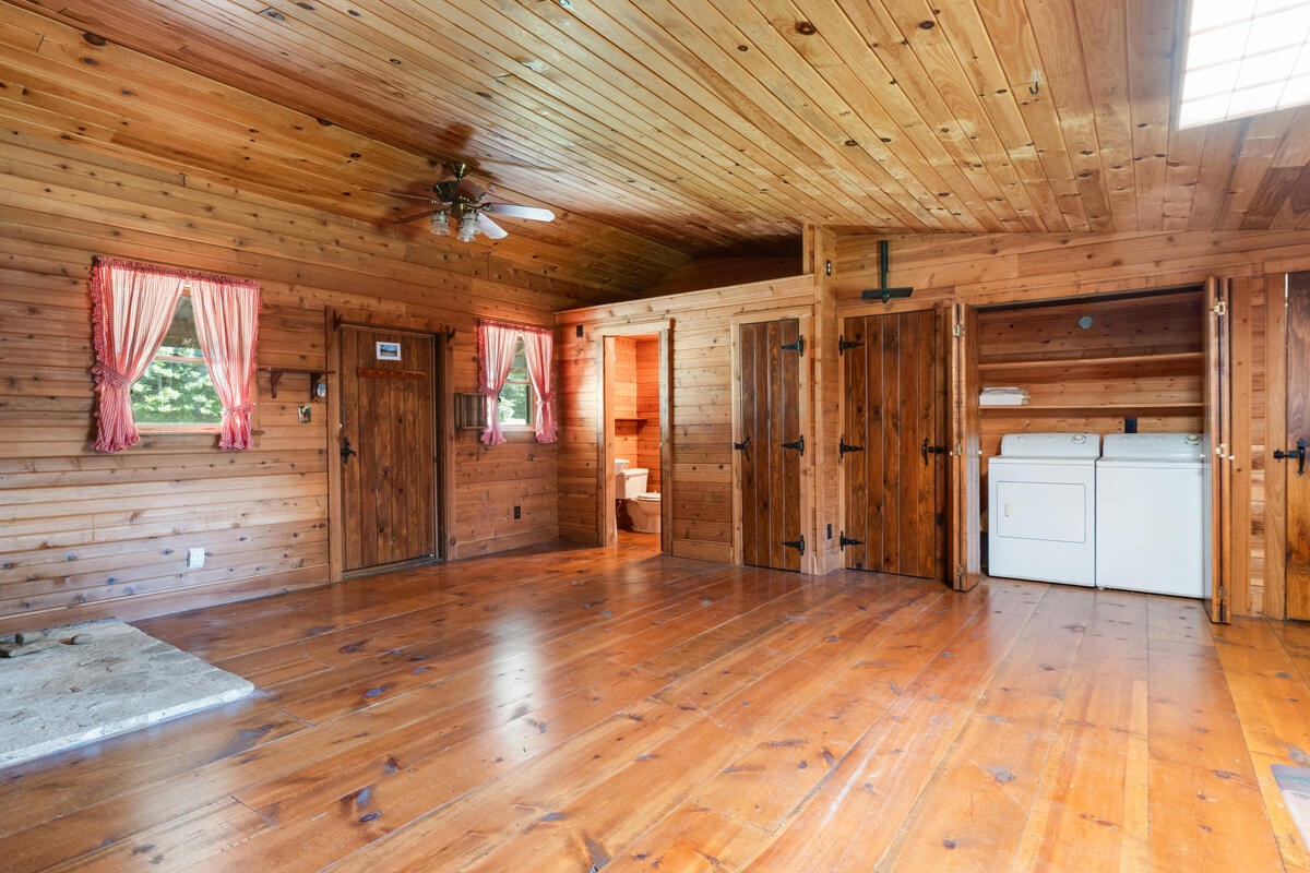 1471 New Hope Church Road Tunnel Hill, GA 30755 - Photo 36 of 45 a view of empty room with wooden floor