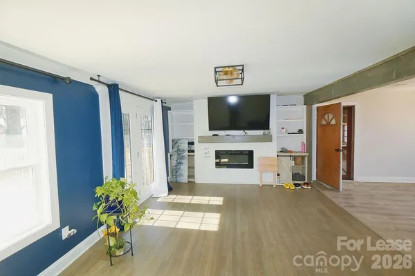 $2,350 | 909 Fisher Street, Concord, NC 28027