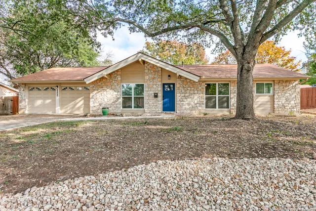 $1,695 | 5302 Fair Ridge Drive, San Antonio, TX 78228