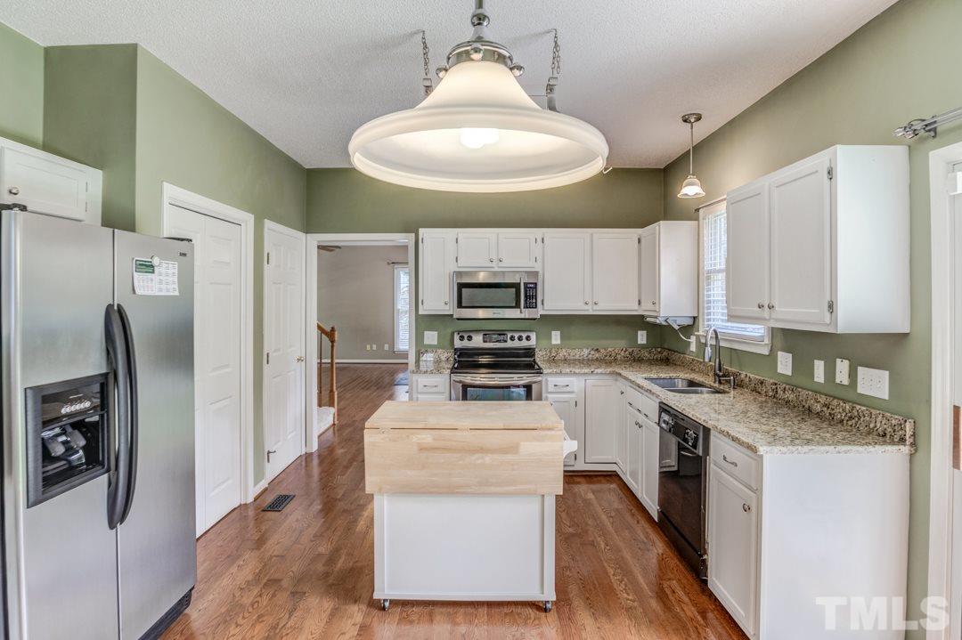 12401 Harcourt Drive Raleigh, NC 27613 - Photo 12 of 30