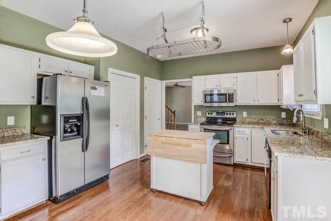 12401 Harcourt Drive Raleigh, NC 27613 - Photo 13 of 30