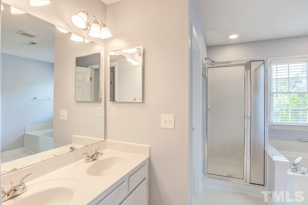 12401 Harcourt Drive Raleigh, NC 27613 - Photo 18 of 30