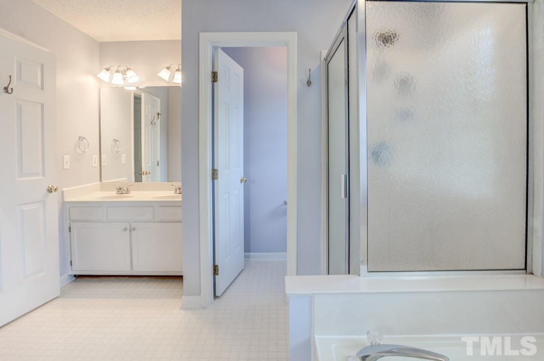 12401 Harcourt Drive Raleigh, NC 27613 - Photo 20 of 30