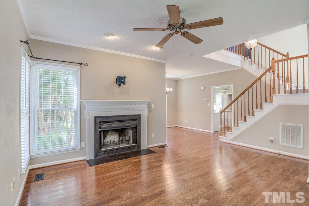 12401 Harcourt Drive Raleigh, NC 27613 - Photo 5 of 30
