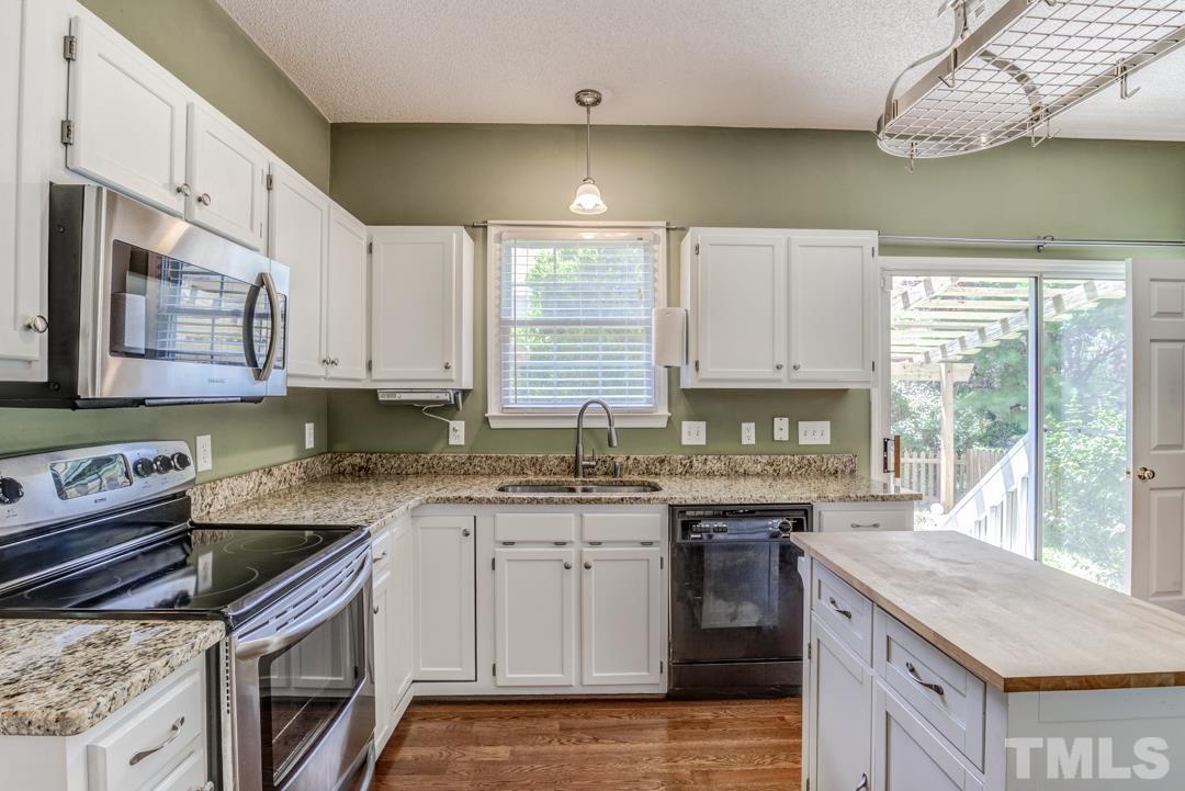 12401 Harcourt Drive Raleigh, NC 27613 - Photo 10 of 30