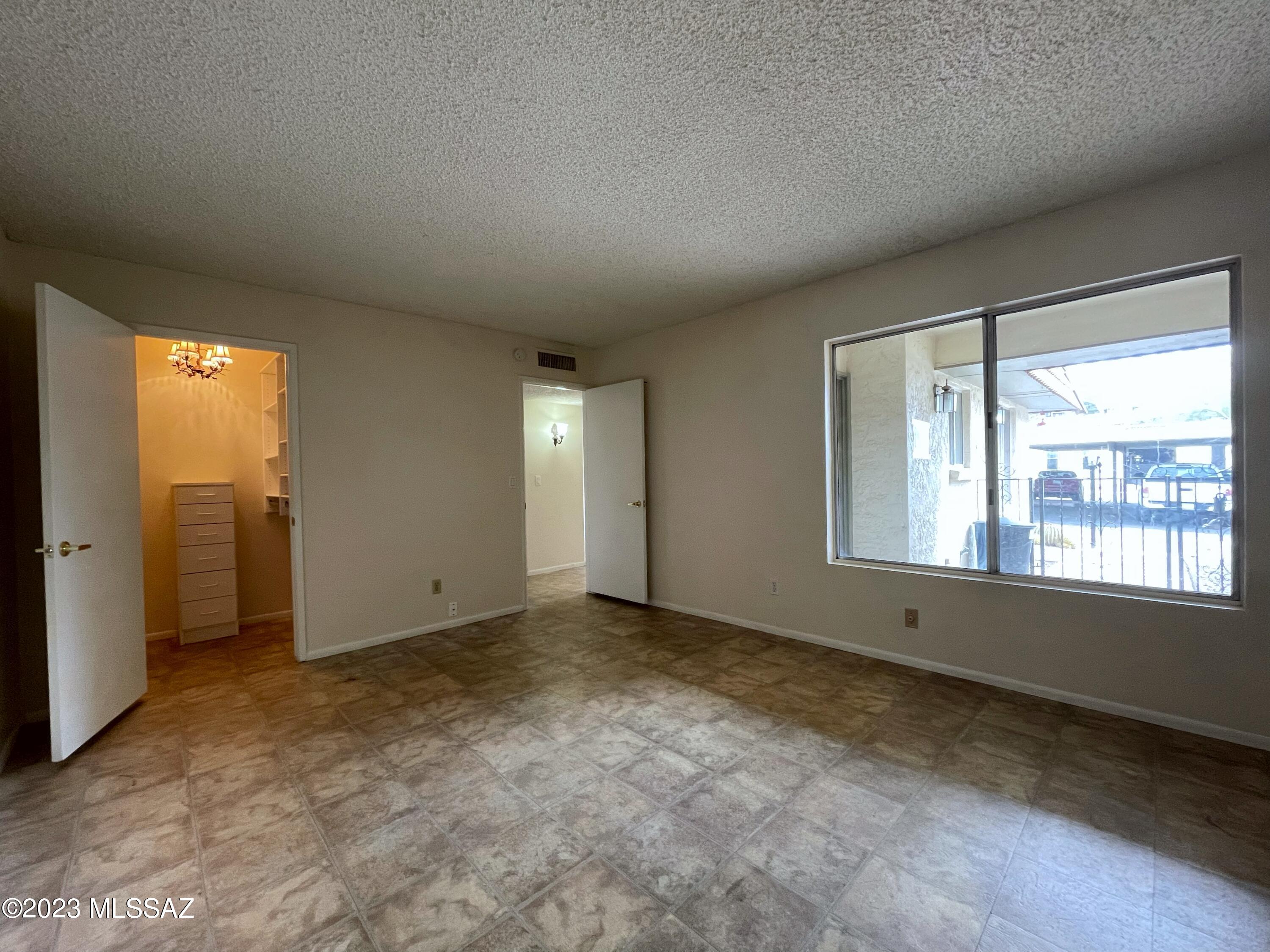 660 East River Road, Unit X Tucson, AZ 85704 - Photo 20 of 35