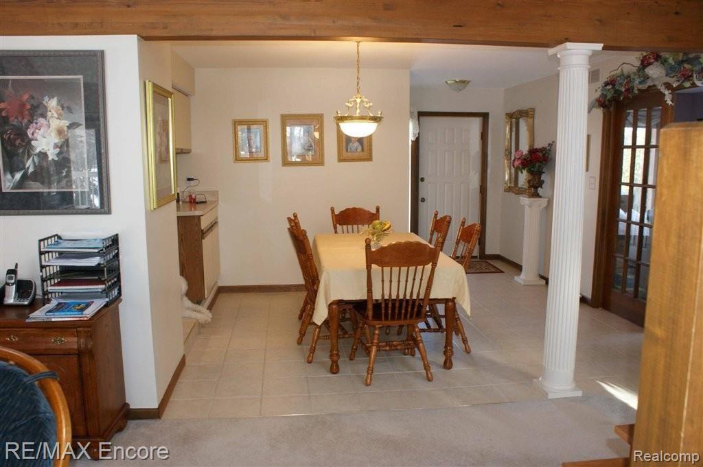 9580 Ridge Top Trail Clarkston, MI 48348 - Photo 5 of 11 dining area.JPG