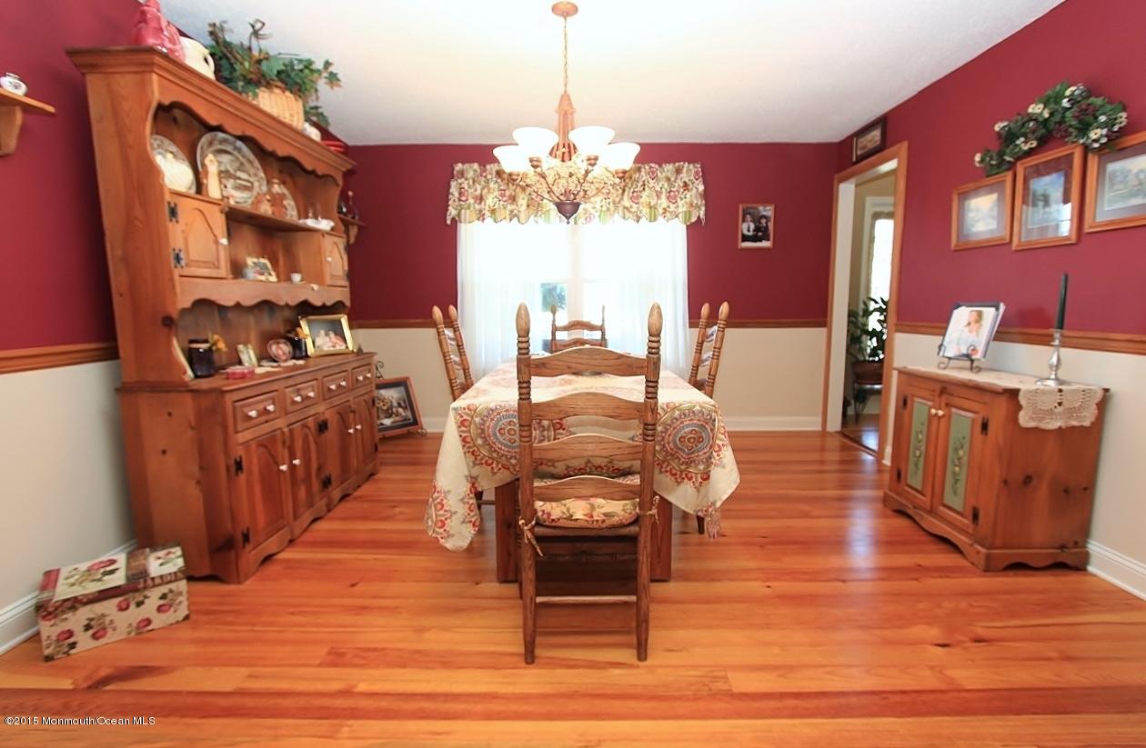 41 East Shenendoah Road Howell, NJ 07731 - Photo 9 of 29 Formal Dining Room