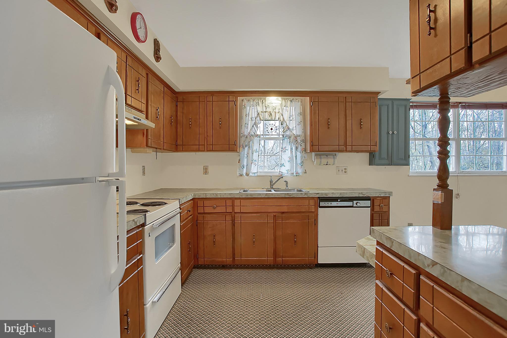567 Greason Road Carlisle, PA 17015 - Photo 11 of 28 Gallery Image 11
