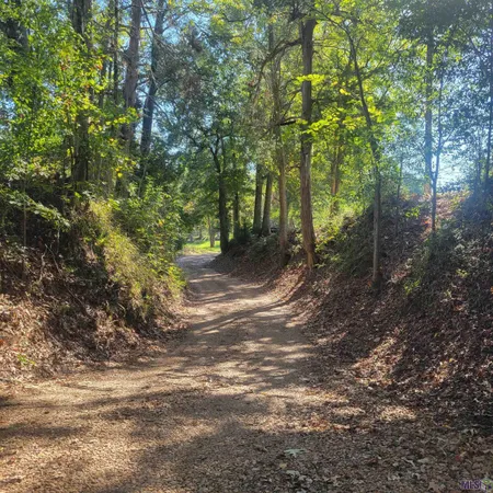 $99,000 | 7 Heather Drive, Natchez, MS 39120
